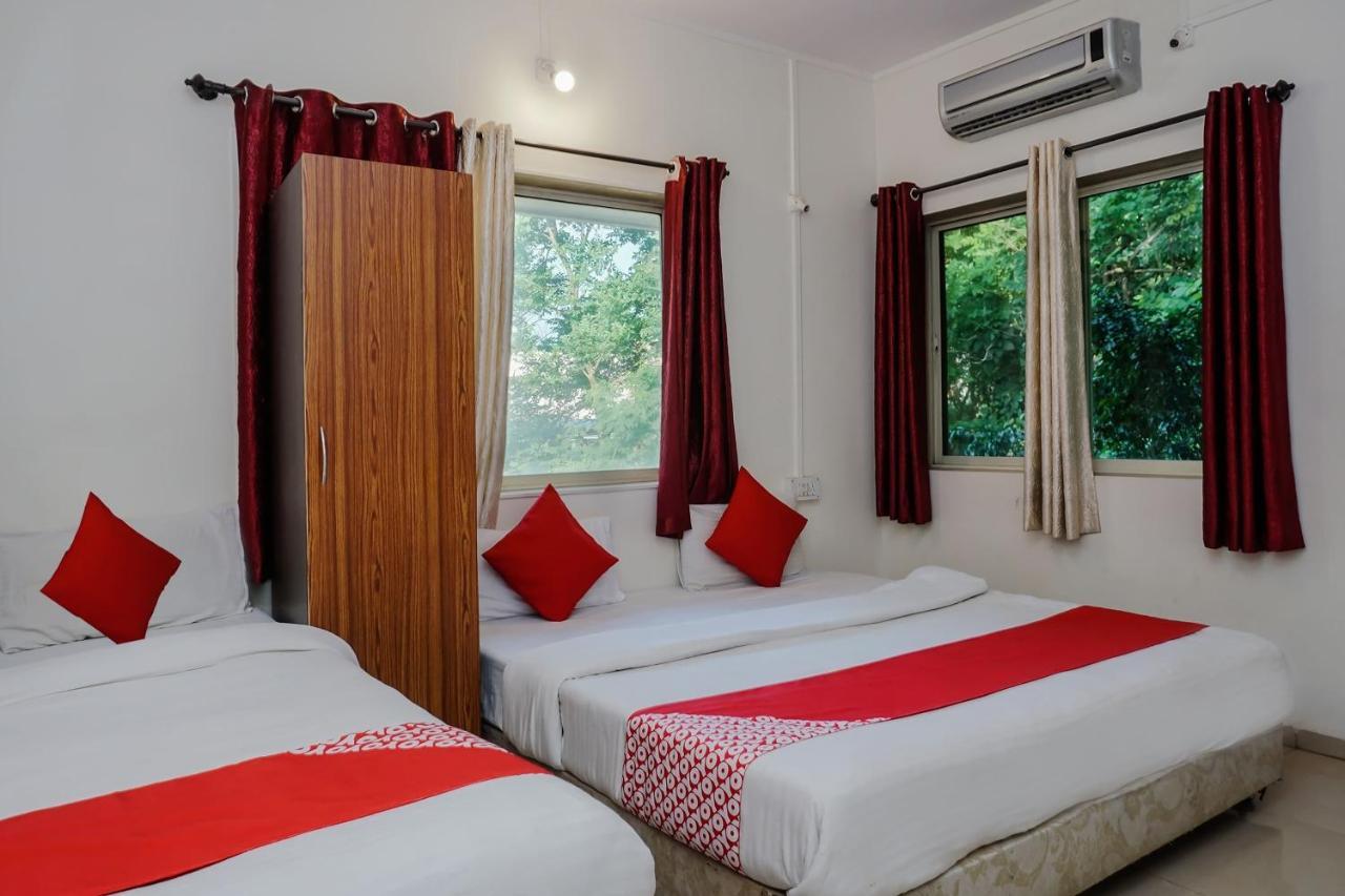 Dreams Holiday Resort Lonavala Exteriör bild